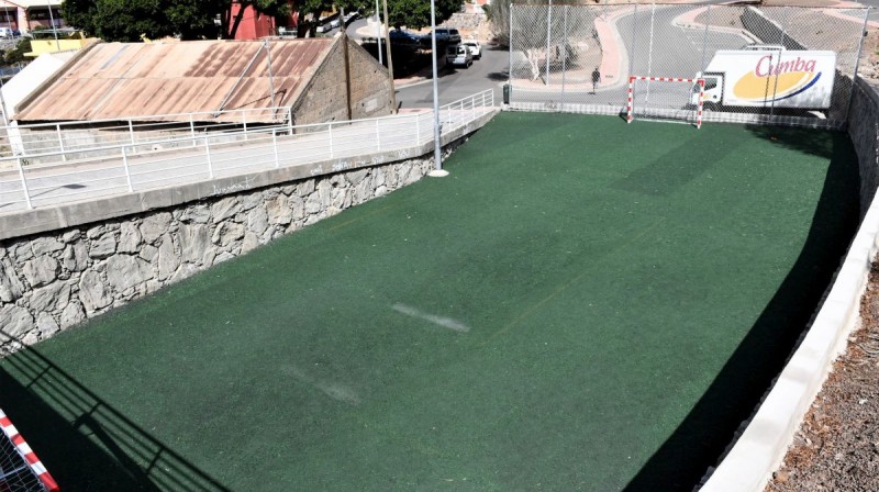 Mog�n acondiciona un espacio deportivo para los ni�os y j�venes en Motor Grande