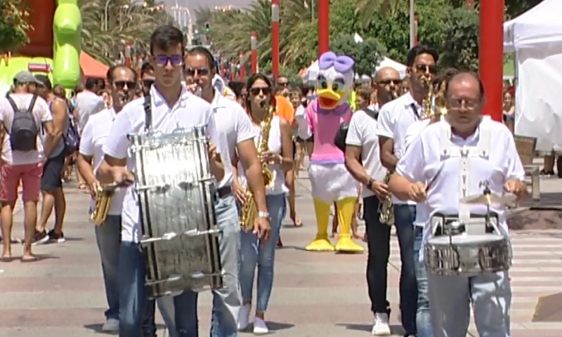 Ag�imes celebra este s�bado en la Playa de Arinaga el Carnaval de D�a