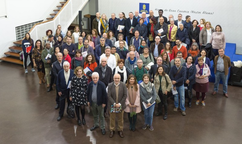 El Cabildo entrega de 1,5 millones de euros a 73 organizaciones para 92 proyectos