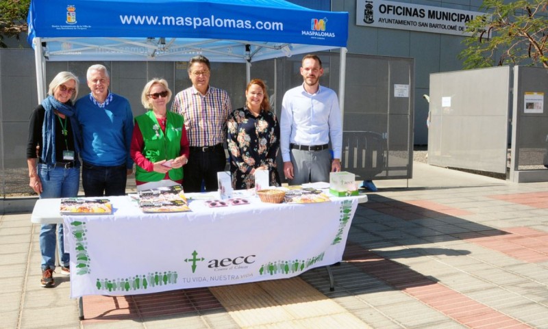La AECC en Maspalomas informativa sobre la prevenci�n del c�ncer de piel