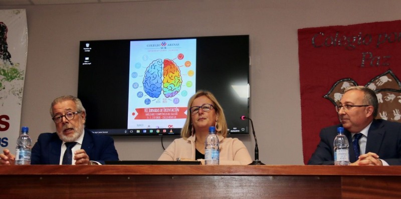 Elena �lamo abre unas jornadas de informaci�n profesional en el Arenas Sur 