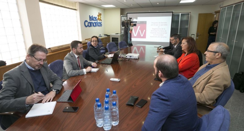 Castellano expone Ascav las l�neas generales del nuevo decreto 