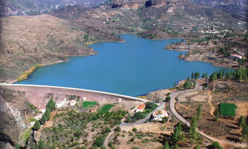 La presa de Las Ni�as cerrada en precauci�n por los efectos del temporal