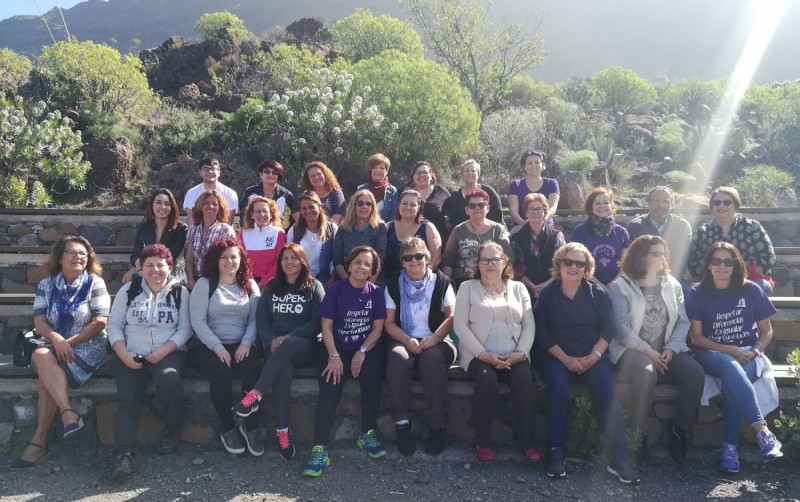 Santa Luc�a celebra un hermanamiento con mujeres del casco y la zona de costa 