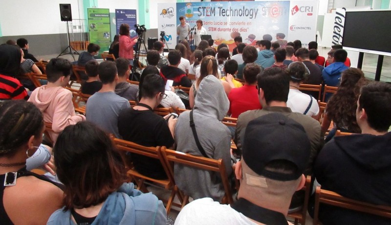 Estudiantes de Santa Luc�a participan en el Encuentro Tecnol�gico dedicado al medioambiente