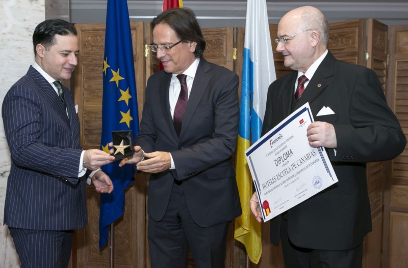 Turismo recibe la `Estrella de Oro� del Instituto de Excelencia Profesional 