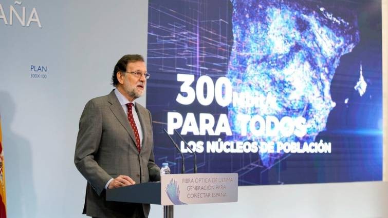 El Gobierno presenta el Plan 300x100 para llevar fibra a todos los n�cleos de poblaci�n 