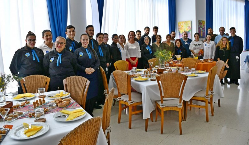 En Mog�n 30 j�venes desempleados se forman en hosteler�a y restauraci�n 