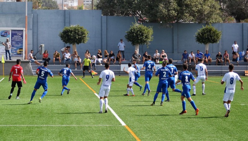 El Tenerife B se impone 1 � 0 al San Fernando en un duelo de poder a poder