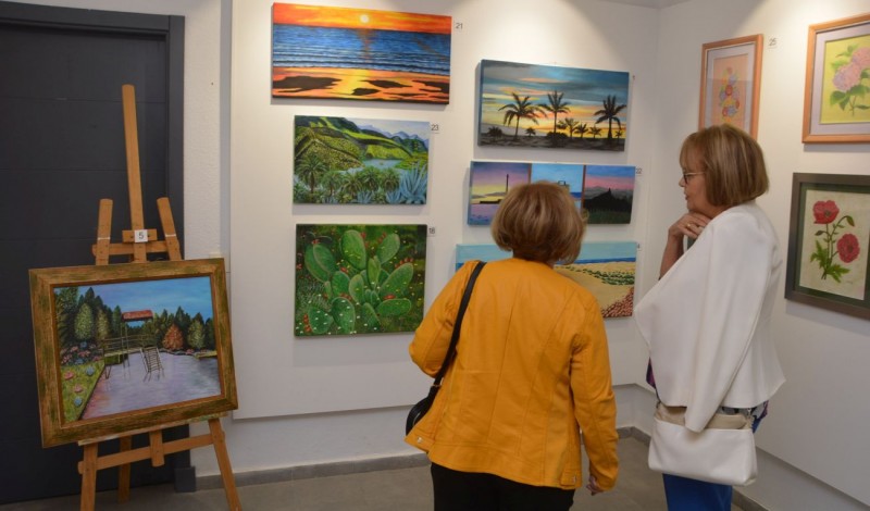 La abuela pintora expone su realismo en El Tablero