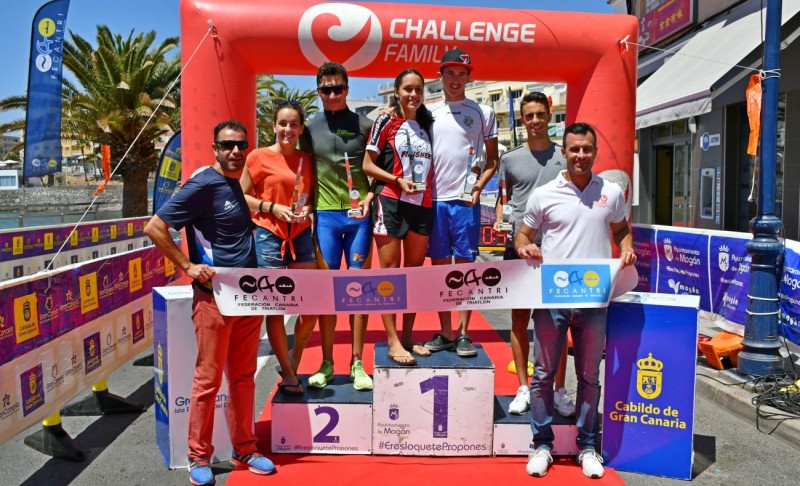 Arguinegu�n celebra la fiesta del triatl�n Junior Challenge Mog�n Gran Canaria