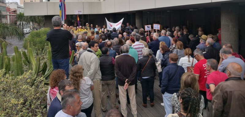 El Cabildo rechaza la propuesta europea de promover fondos de pensiones privados 