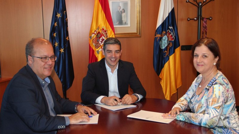 El Gobierno y ASAGA firman un convenio para fomentar el consumo de productos 