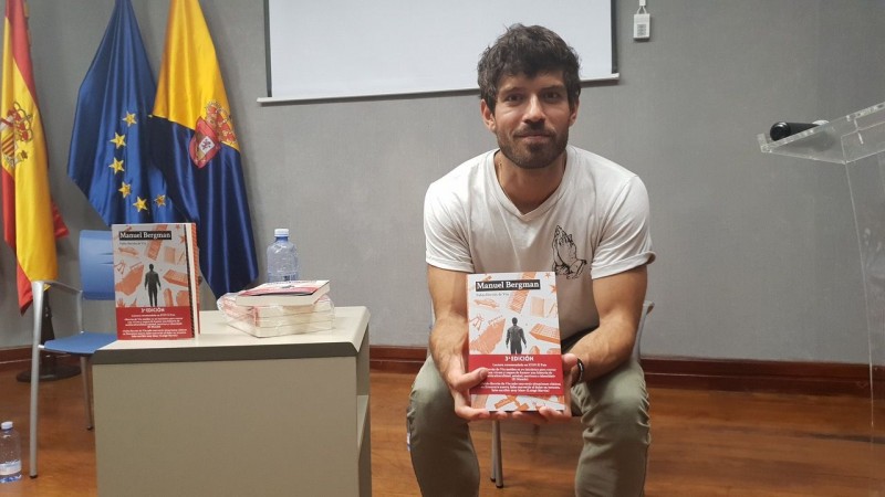 El talento canario llena la plaza del Yumbo