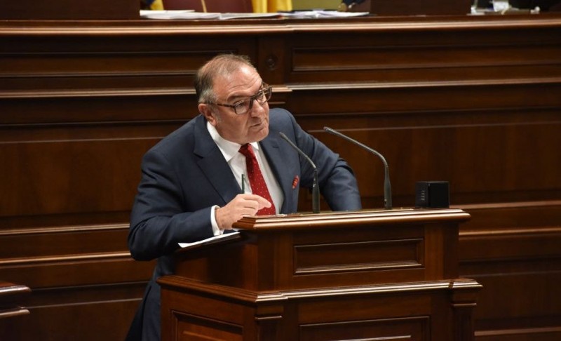 Baltar defiende la utilizaci�n de todos los recursos sanitarios para reducir las listas de espera  