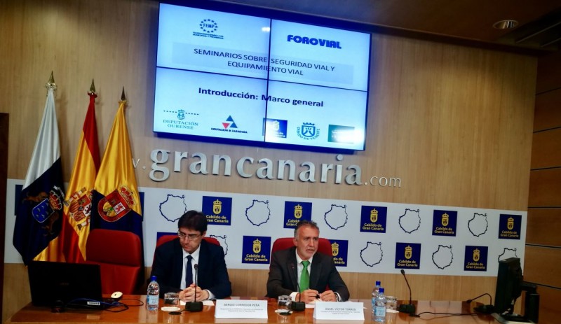 El Cabildo analiza la seguridad vial de las carreteras 