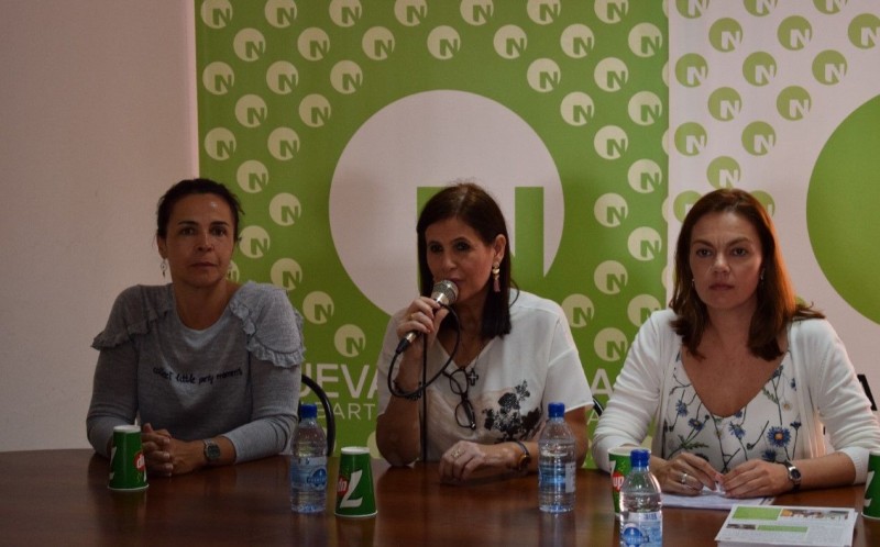 Mar�a Jos� L�pez da cuenta de su defensa en el senado a las camareras de piso 