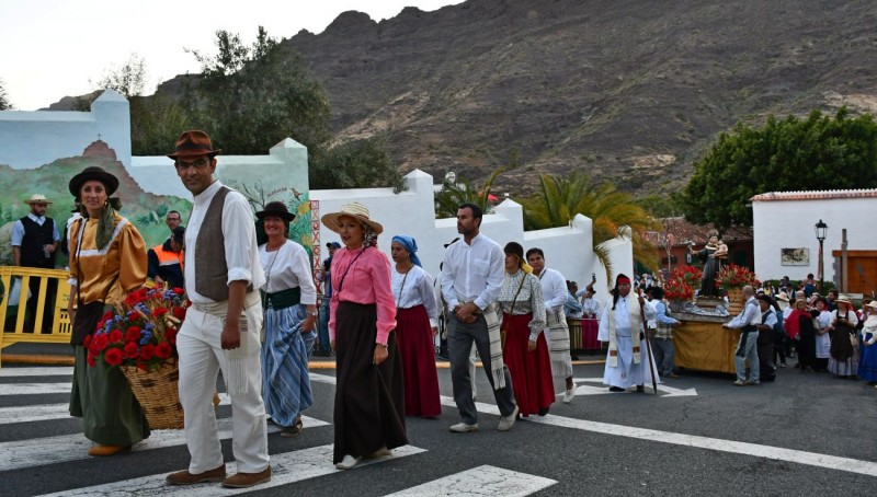 Mog�n acoge a m�s de 3.000 personas en la romer�a a San Antonio El Chico 