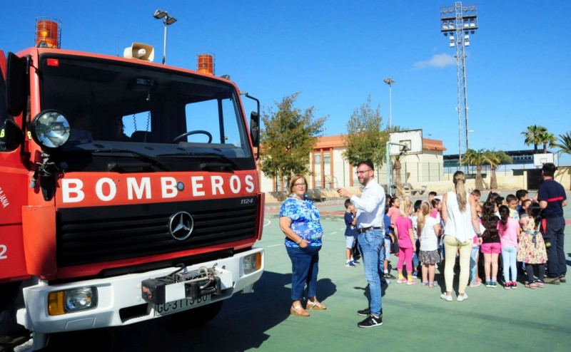Tirajana clausura el proyecto �Prevenci�n, protecci�n y primeros auxilios en centros educativos`