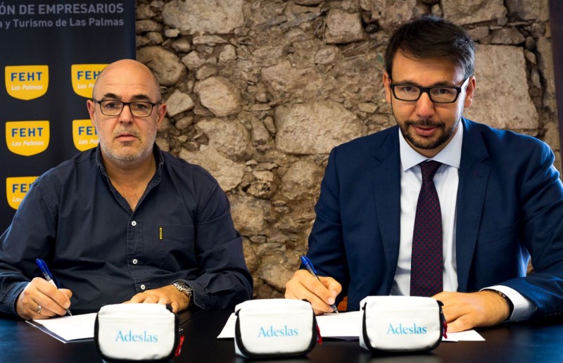 La FEHT y Adeslas firman un convenio para empresas y profesionales
