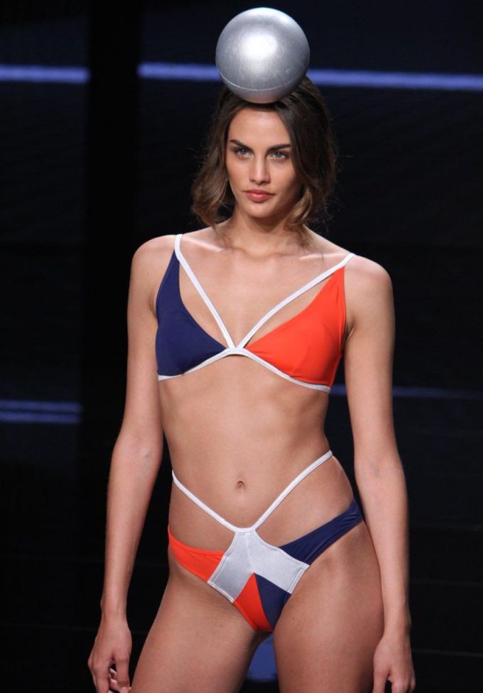 Firmas grancanarias cierran la exitosa Semana de la Moda Ba�o en Maspalomas