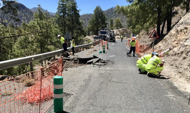 Cerrada al tr�fico la carretera que une Ayacata con Mog�n 