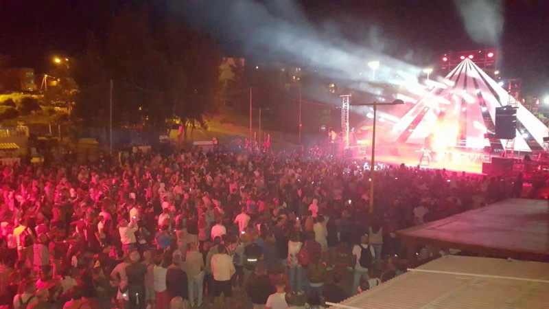 Pozo Izquierdo re�ne a 8000 personas en la noche embrujada