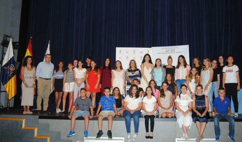 San Bartolom� de Tirajana  premia a sus mejores estudiantes 