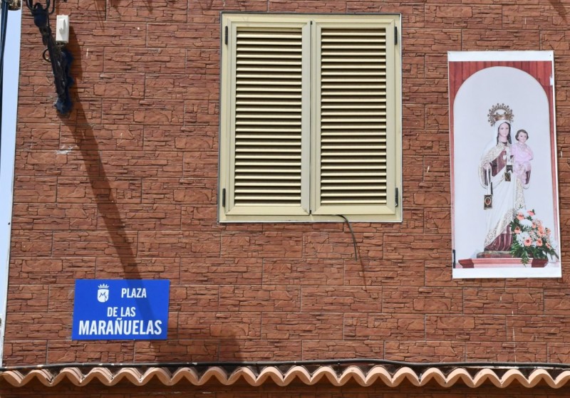 Mog�n inicia la renovaci�n de las placas de calle del municipio