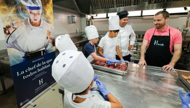 Isaac Castellano defiende la formaci�n de los j�venes en la gastronom�a 