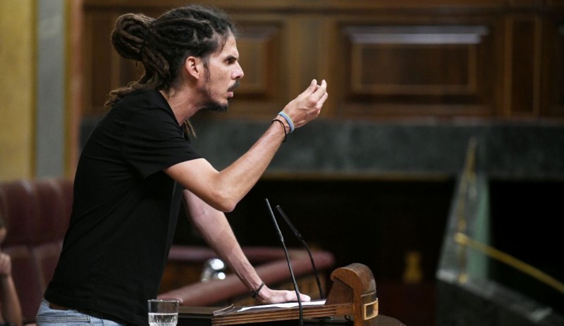 No del Gobierno a la propuesta de Podemos de rebajar la edad de jubilaci�n a 65 a�os