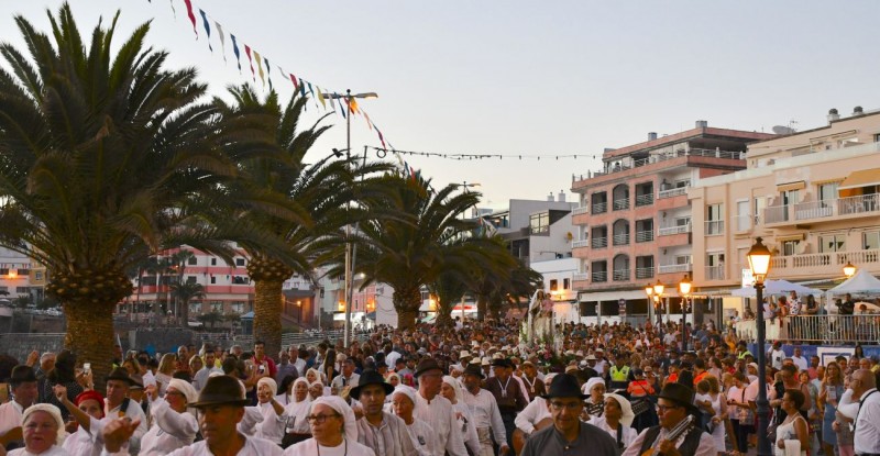 Arguinegu�n celebra la procesi�n terrestre de la Virgen del Carmen 