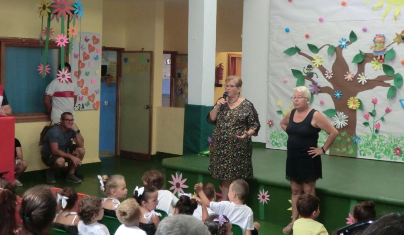 Tirajana clausura el curso de las guarder�as con la entrega de las orlas