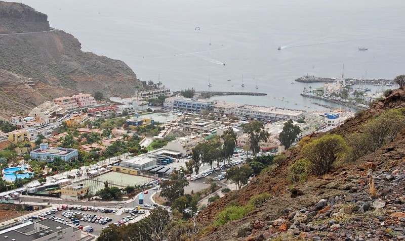 La FEHT traslada su preocupaci�n por los cortes de agua en Mog�n