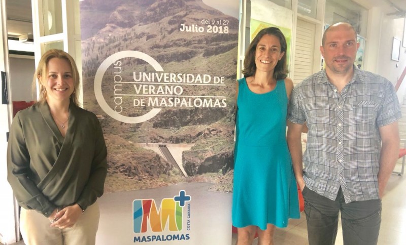La Universidad de Verano de Maspalomas analiza  la normativa de avistamiento de cet�ceos  