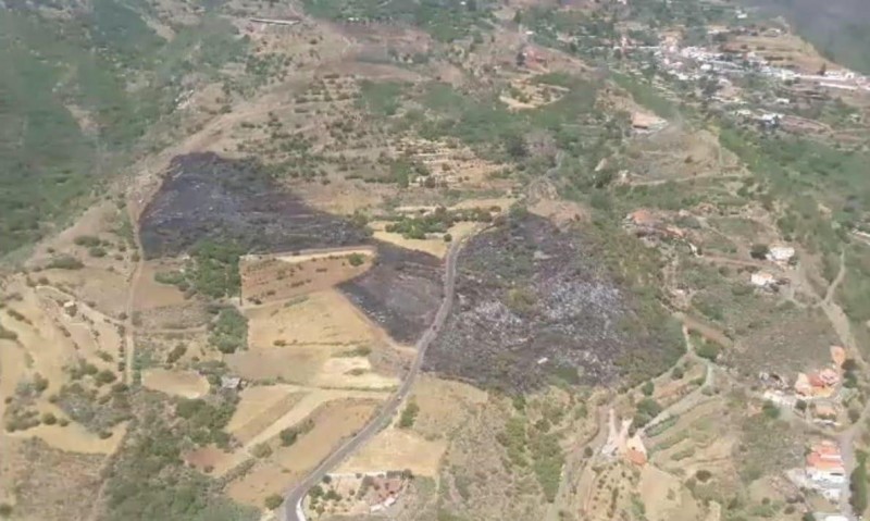 Controlado el incendio entre Cazadores y La Pasadilla 