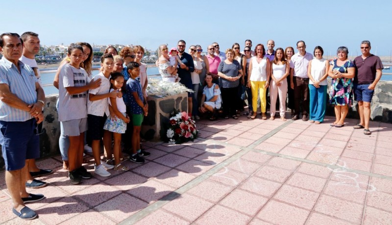 Mog�n recuerda en el d�cimo aniversario a las v�ctimas del vuelo JK5022 con una placa 