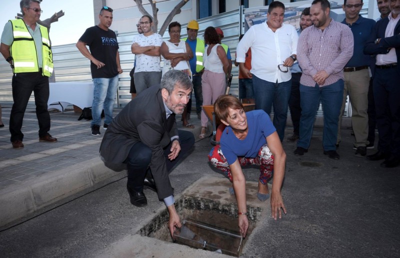 Mog�n coloca la primera piedra del nuevo aparcamiento anexo al Centro de Salud de Arguinegu�n