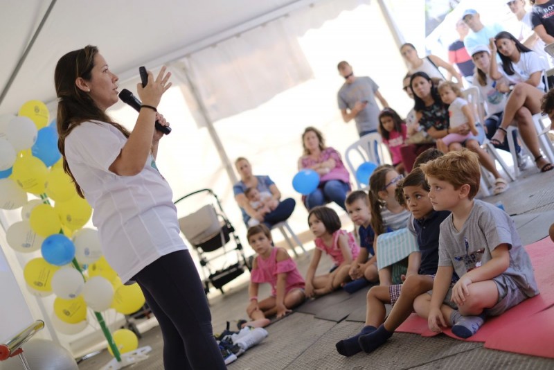 Los fisioterapeutas recomiendan h�bitos posturales saludables a los ni�os en la vuelta al cole