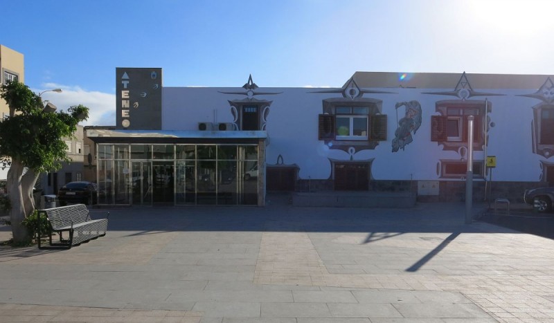 Santa Luc�a celebra la I Jornadas de la Felicidad 