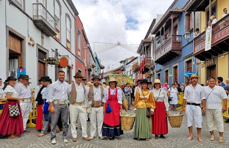 Mog�n vuelve a demostrar su solidaridad y generosidad con El Pino