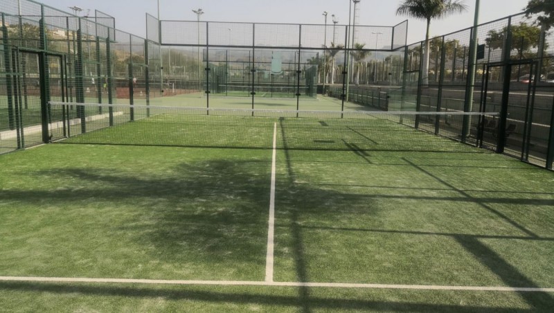 Maspalomas mejora la Ciudad Deportiva con otras dos pistas de p�del