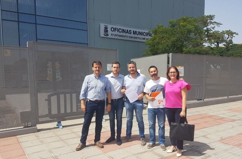 Ciudadanos denuncia el abandono que sufre Monta�a la Data