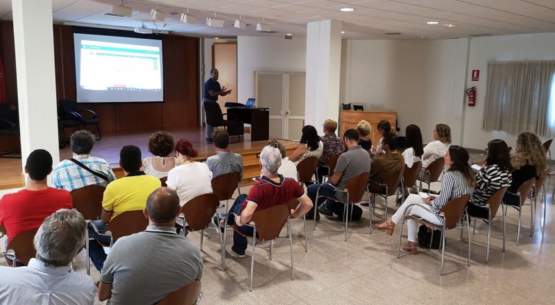 Santa Luc�a avanza en la implantaci�n de la administraci�n electr�nica para mejorar los servicios   