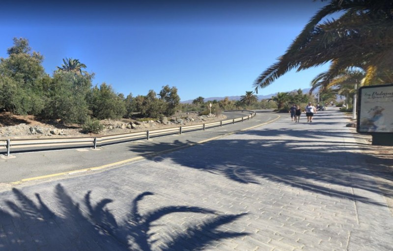 Aparece un hombre fallecido en la avenida de Ocean�a de Maspalomas