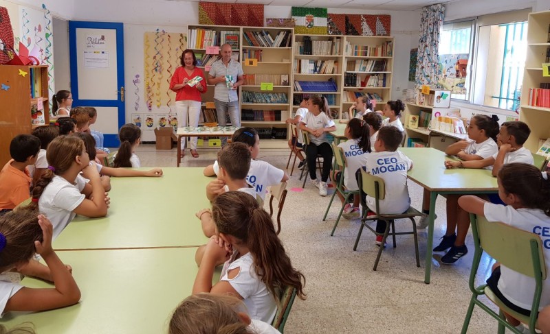 Mog�n fomenta la tenencia responsable de mascotas entre sus estudiantes