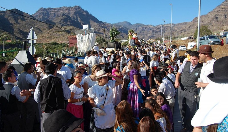 Las fiestas de San Rafael celebra los 75 a�os de la parroquia