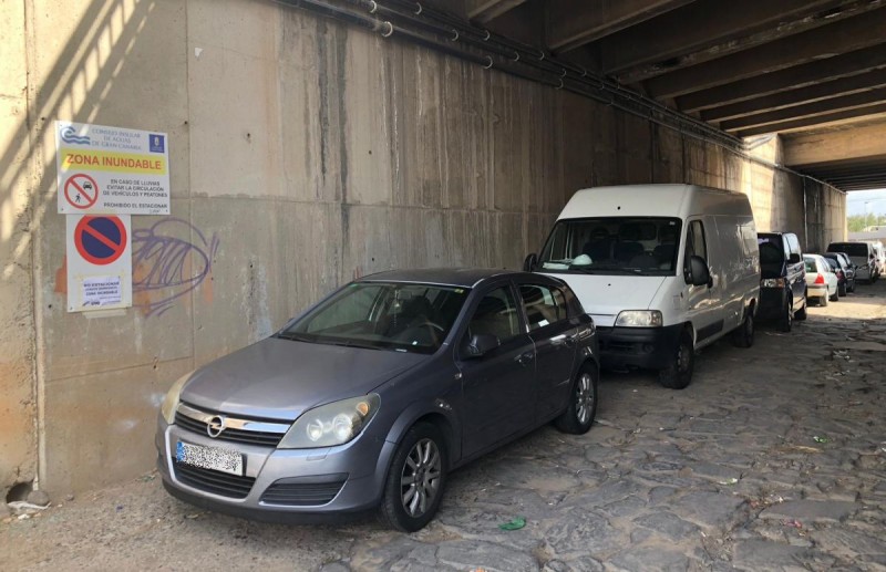 El Cabildo activa el Plan de Emergencias por temporal y pide no aparcar ni cruzar barrancos y revisar azoteas