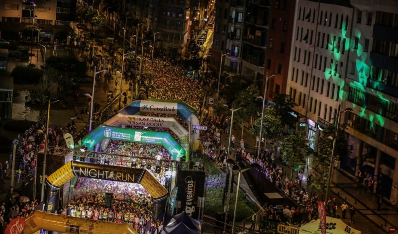 La magia de la Hospitales San Roque LPA NightRun llena de corredores la capital