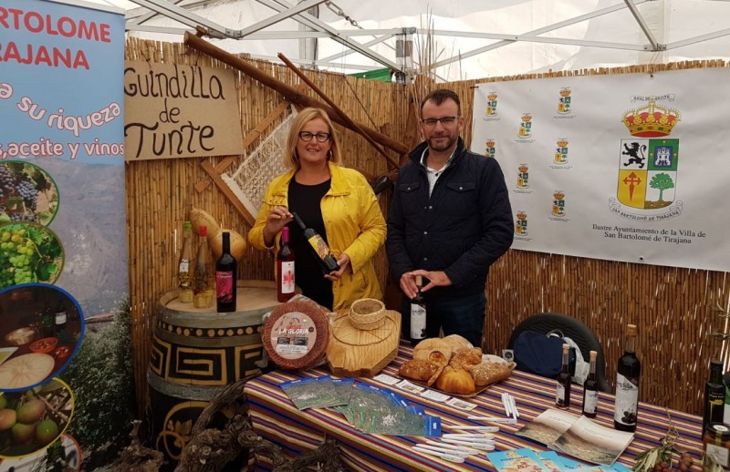 Tirajana promociona la producci�n primaria local en la IX Feria Regional de Vino, Queso y Miel de Tejeda